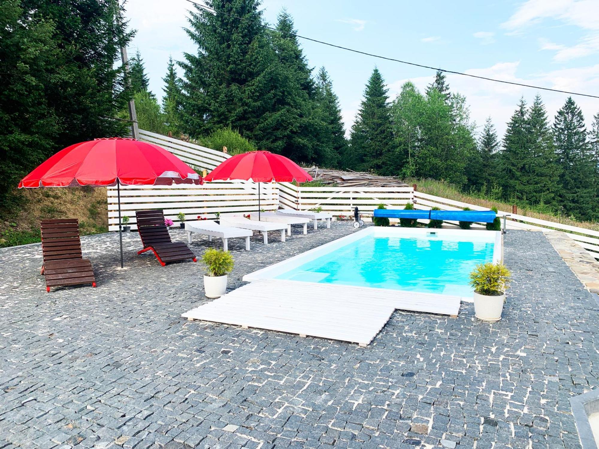 Ozone Minihotel Yablunytsya Exterior photo